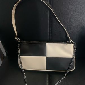 Small shoulder bag / purse black and white